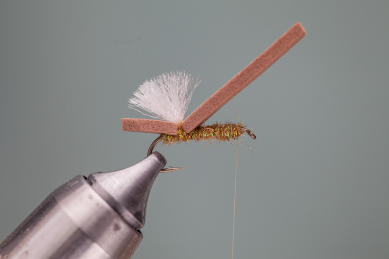 advancing thread tying hopper pattern