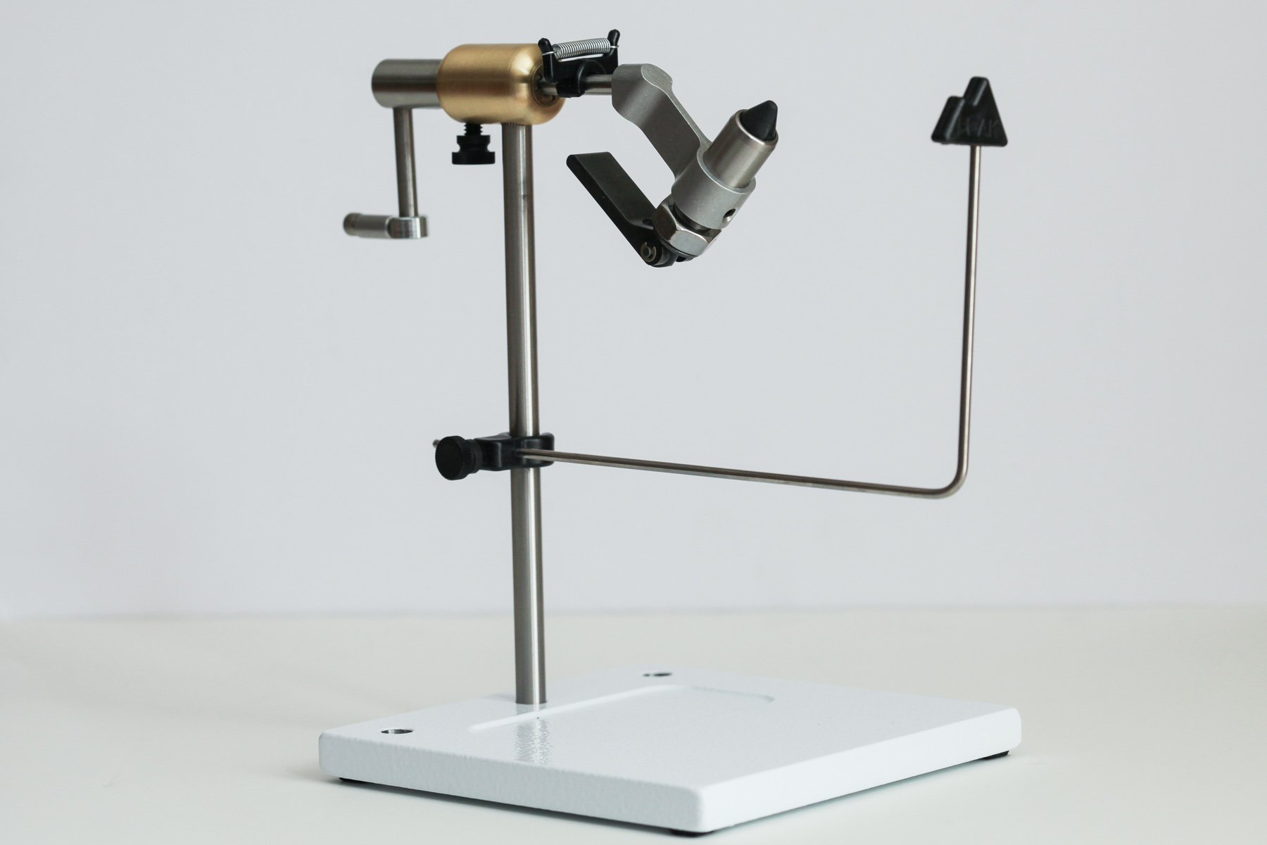 Peak Vise with Pedestal Base – True Rotary Fly Tying Vise